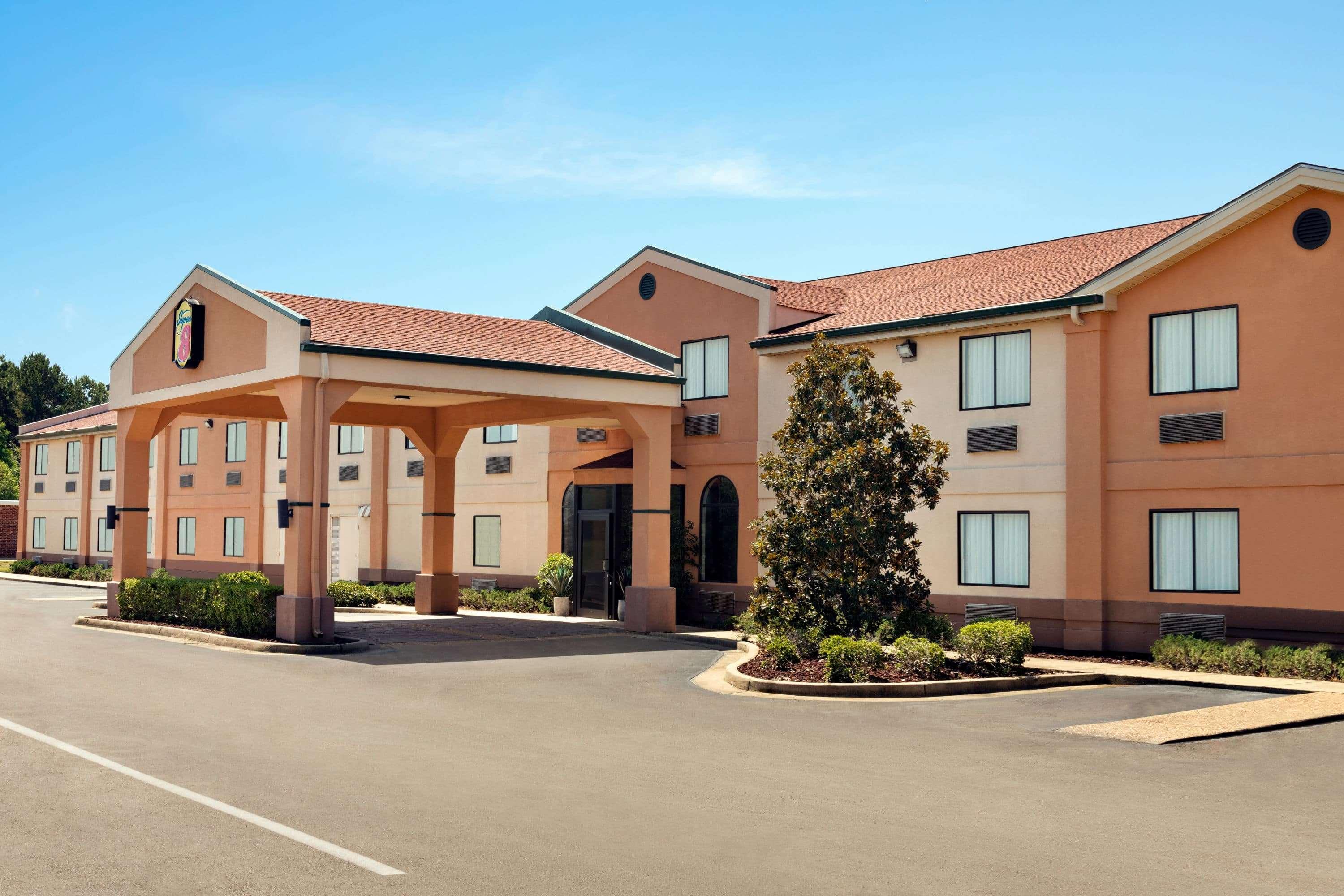 Hotel Super 8 By Wyndham Clinton Exterior foto